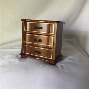 Musical Jewelry Box (8x4) works great